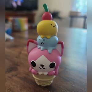 Kenneth Tang Pop Life Ice Cream Cat Figure